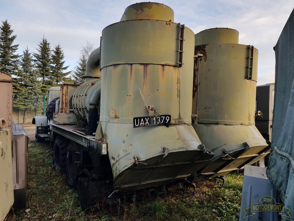KRAZ 257 W-63 Zamiatarka podciśnieniowa