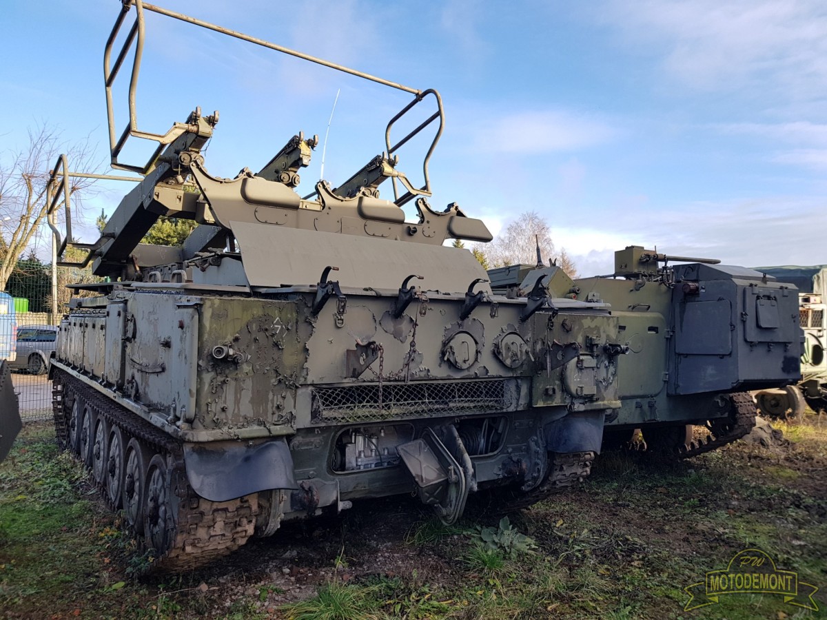 Wyrzutnia SPU 2 P25M1 na podwoziu gąsienicowym GM-568