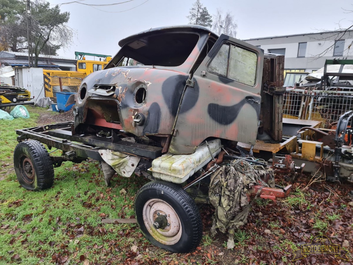 Rama, kabina UAZ-3303