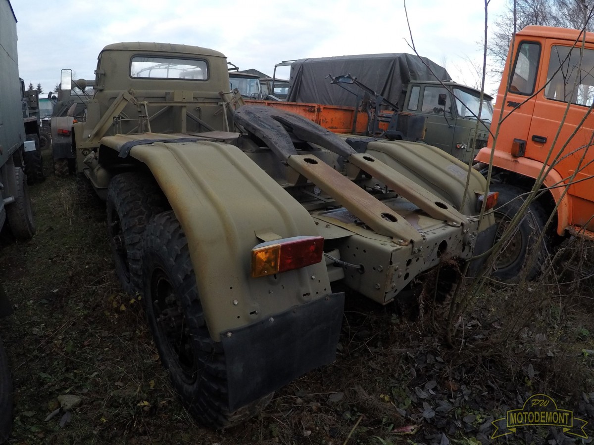 Samochód ZIŁ 131 Ciągnik siodłowy