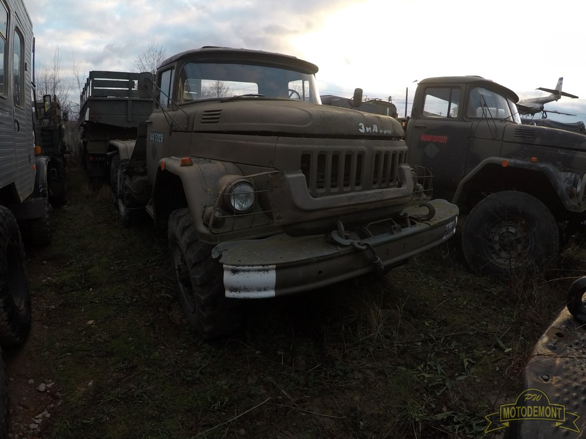 Samochód ZIŁ 131 Ciągnik siodłowy