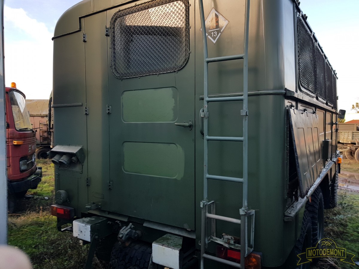 Ładownia akumulatorów PSŁ-16 na samochodzie STAR 660M2