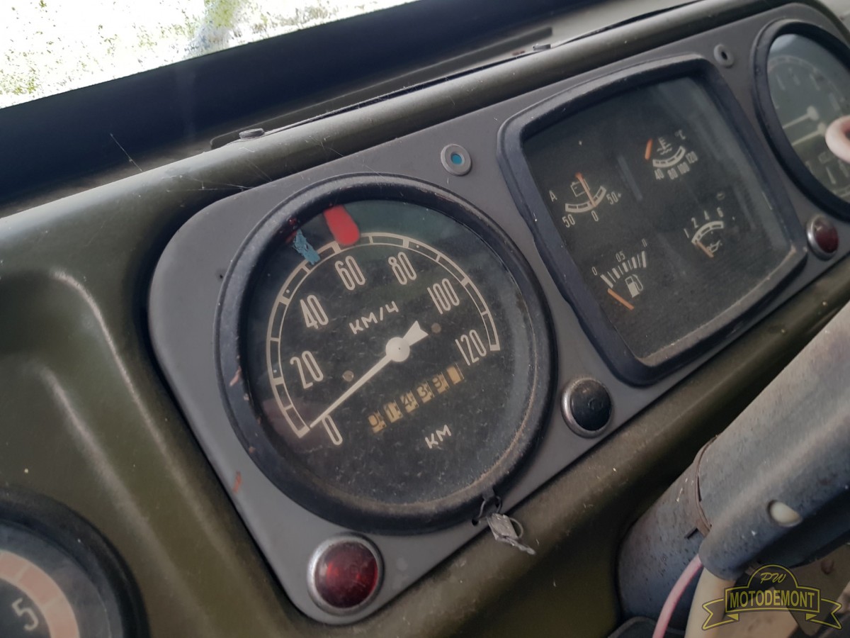 Ził 131 Dystrybutor kwasów